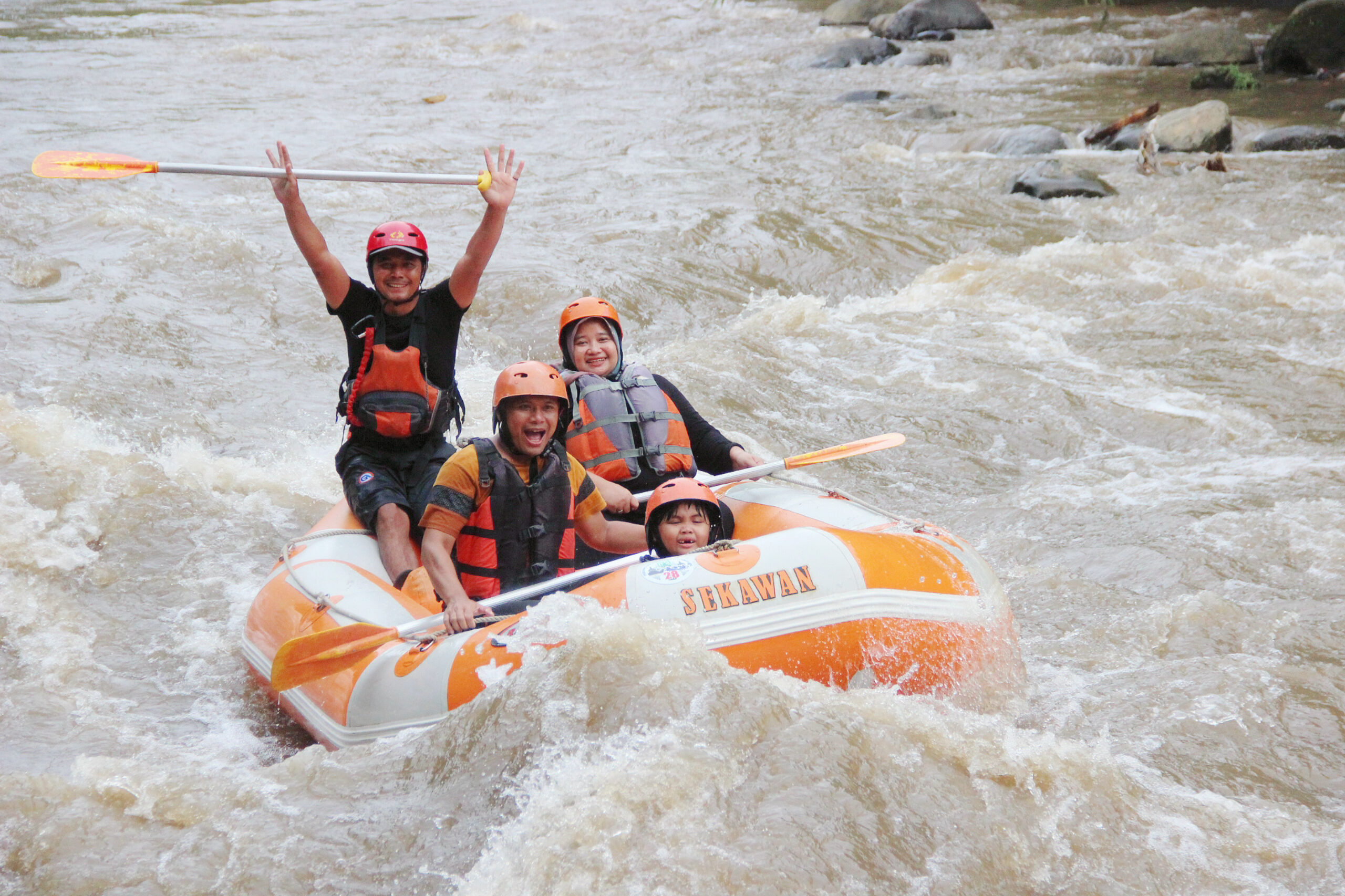 Home Gemilang Adventure Rafting Sungai Elo Magelang 3
